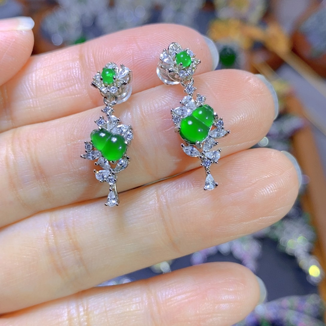 翡翠颈饰银S925镶嵌天然翡翠