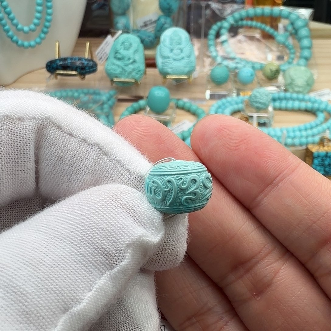 绿松石未镶嵌珠宝奇石