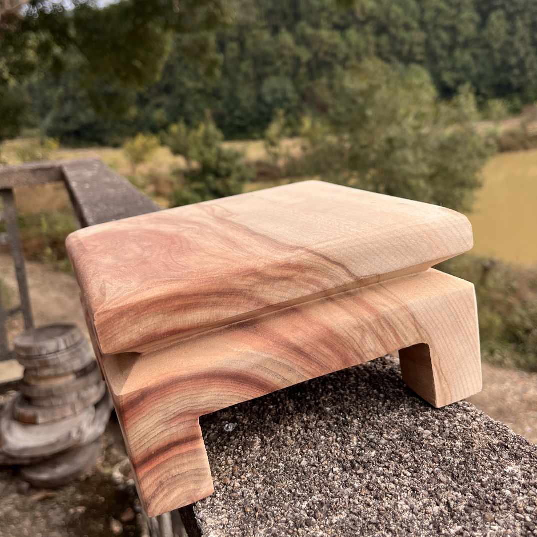 江西吉安小叶香樟方墩，底座大号（有树结风化裂，多样性）