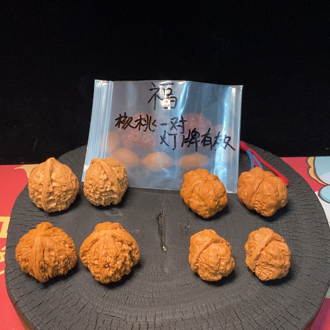 核桃和松仁玉米都是很好吃的东西都是