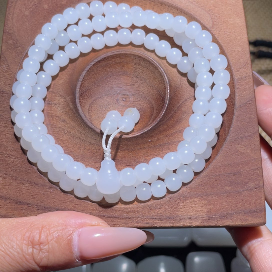 未镶嵌手链和田玉卡6