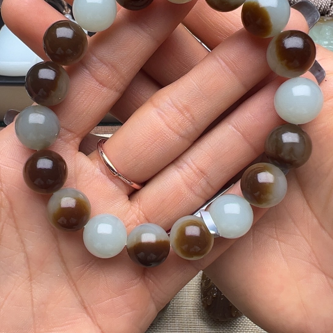 和田玉（糖玉）未镶嵌手链