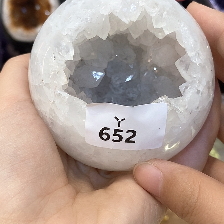 未镶嵌水晶大型摆件（非配饰）