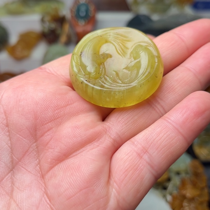 蛇纹石玉未镶嵌挂件