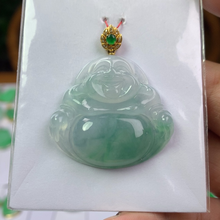 颈饰18K金镶嵌翡翠