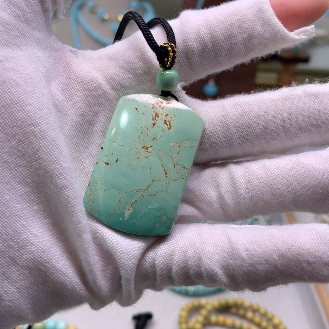 绿松石配饰未镶嵌