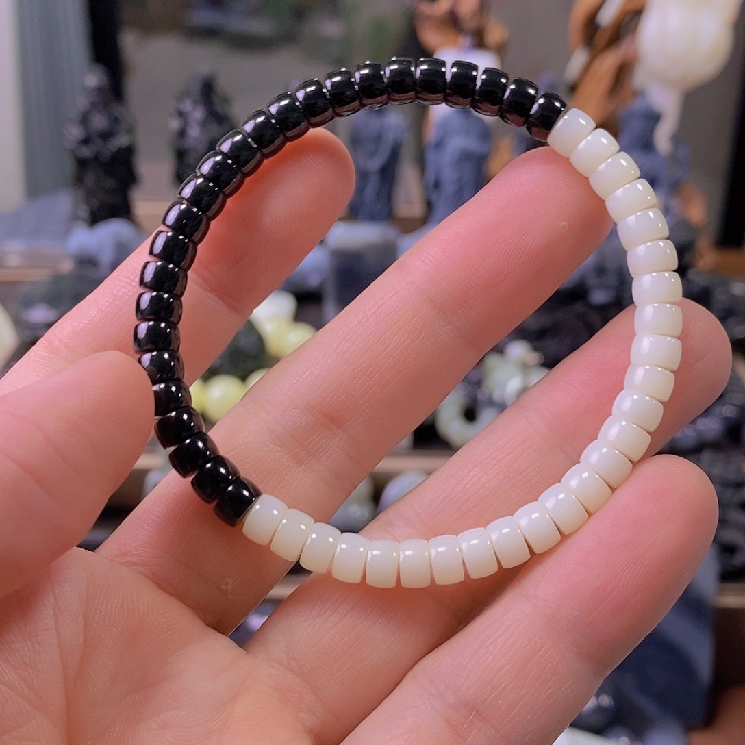 未镶嵌手串和田玉卡6