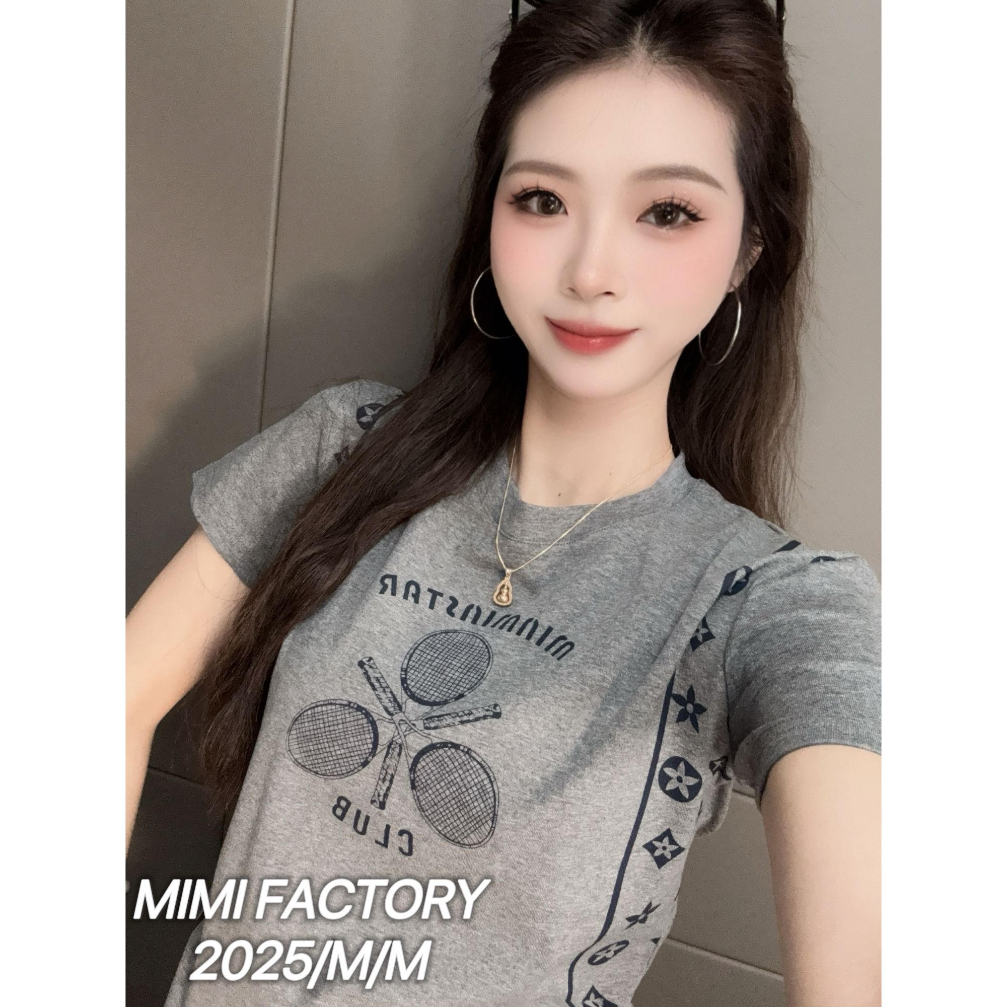 芈芈 2025新款短袖 欧货球拍设计短袖T恤女修身显瘦上衣