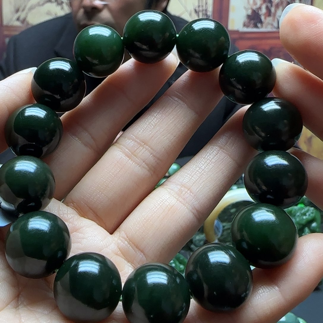 和田玉手串未镶嵌