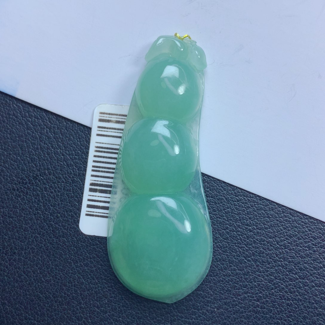 翡翠颈饰未镶嵌福豆