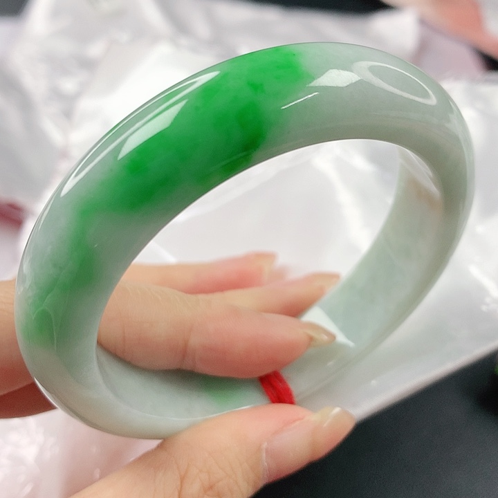 未镶嵌手镯翡翠，826