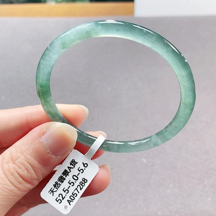 【闪购商品】翡翠手镯（圆镯）未镶嵌