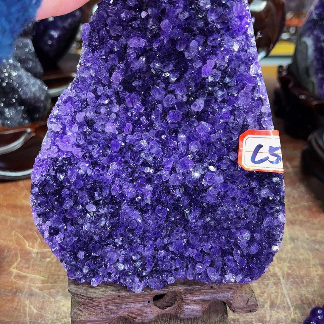 水晶大型摆件未镶嵌