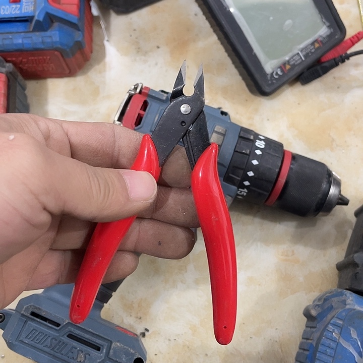 电钻裸机一个没电池