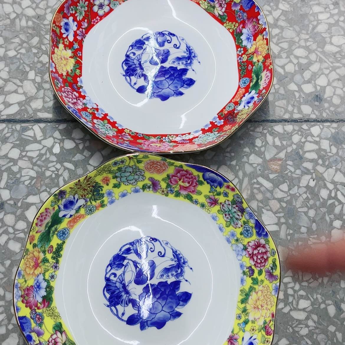 【闪购商品】骨瓷8寸2个…………………………