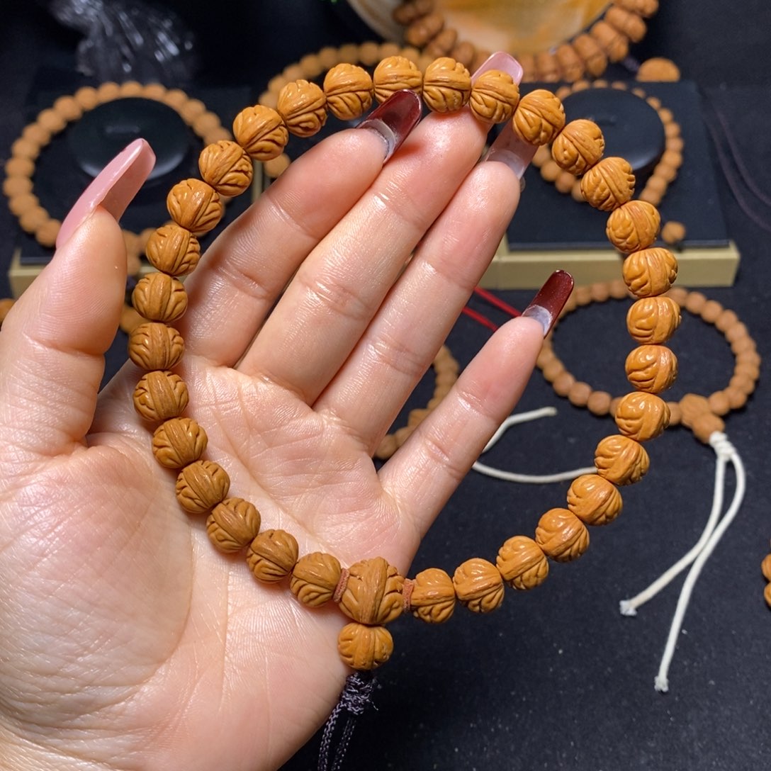 河***电桃核吊坠秦岭文玩