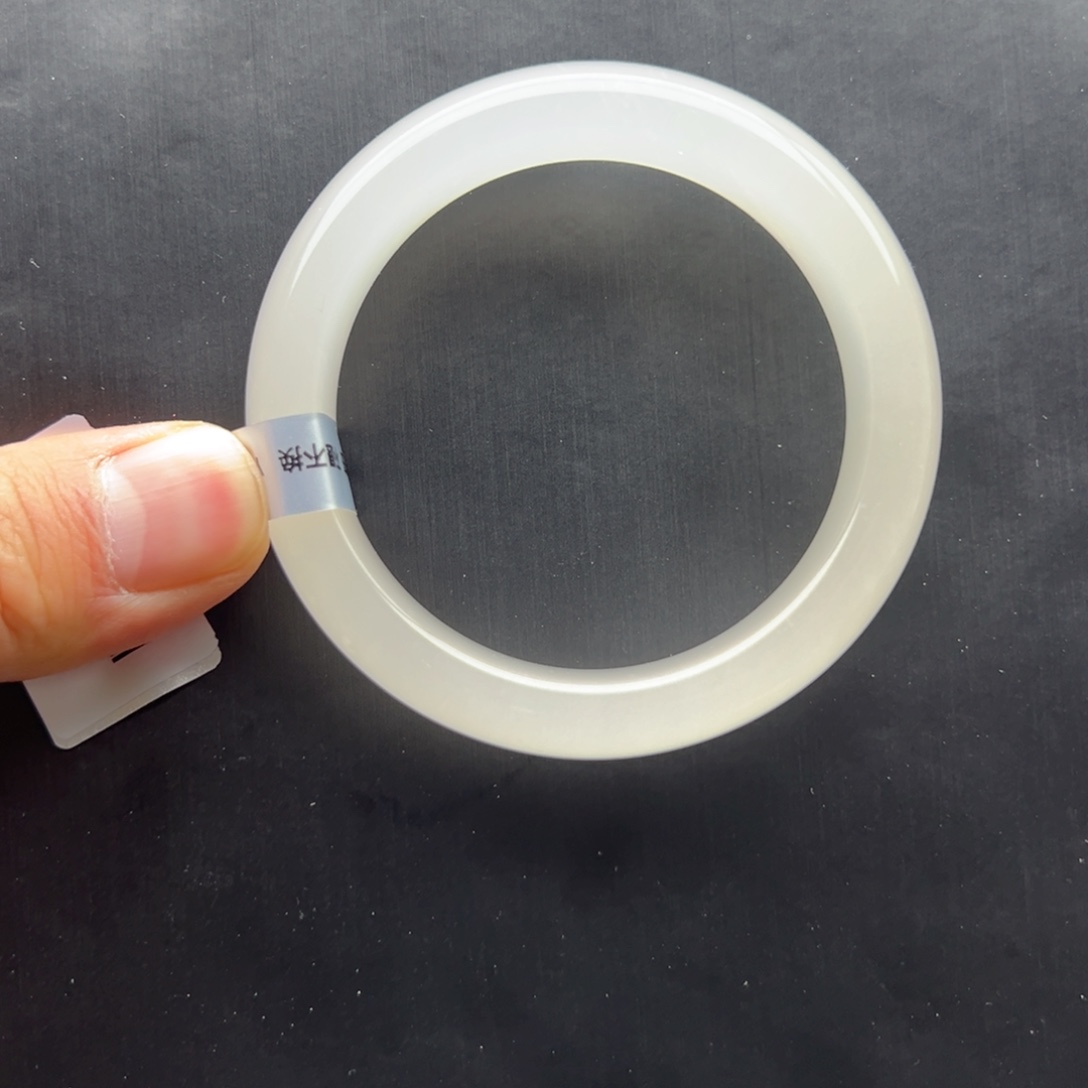 石英质玉（非洲翠）未镶嵌手镯