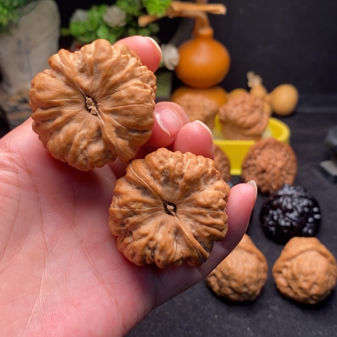 文玩核桃把件蛤蟆头41尺寸