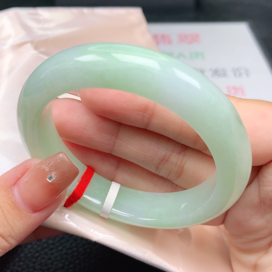 未镶嵌手镯翡翠53.54正圈 化底无棉甜色调