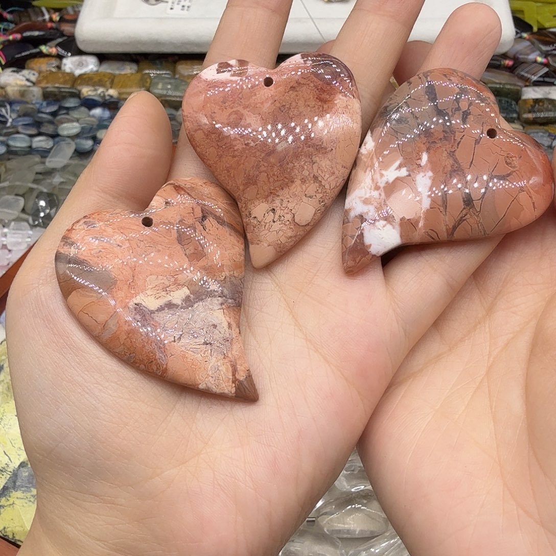 珠宝半成品水晶未镶嵌玛恼爱心一颗