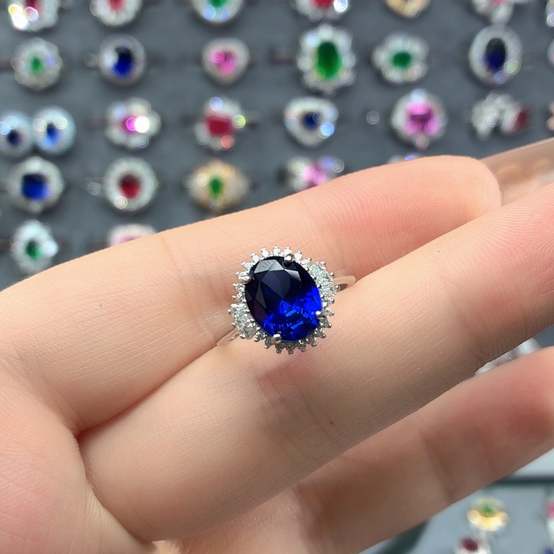 925银培育皇家蓝色宝石