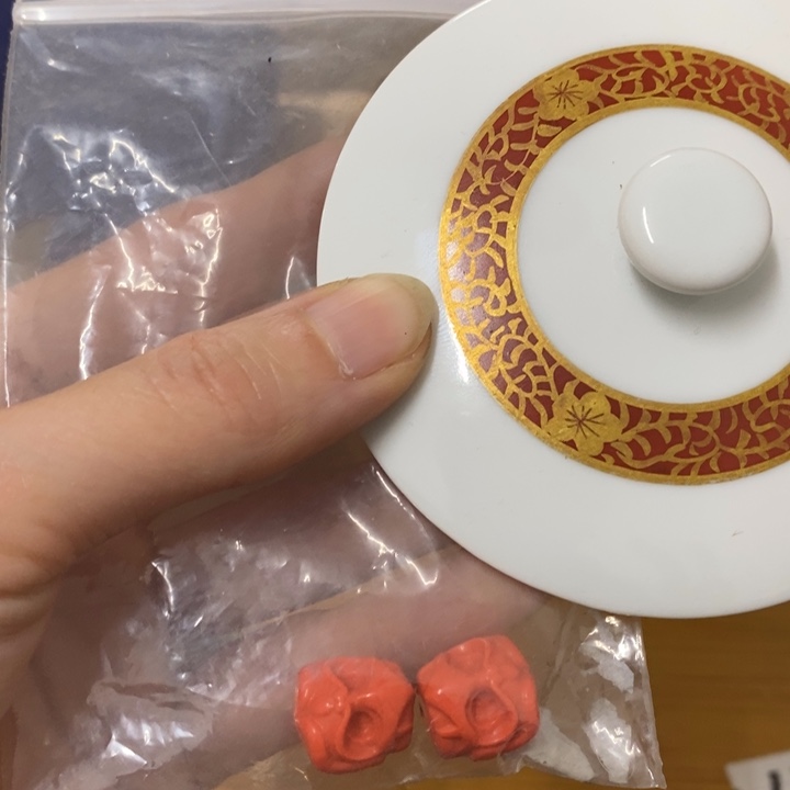 瓷片哈中古工艺品一件