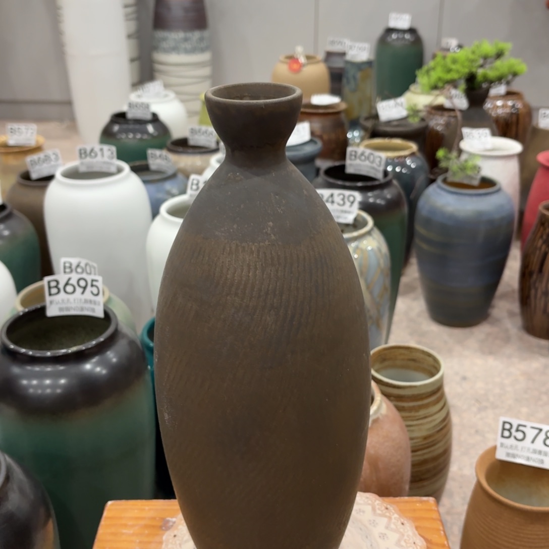 摆件景德镇陶瓷花瓶高34口3