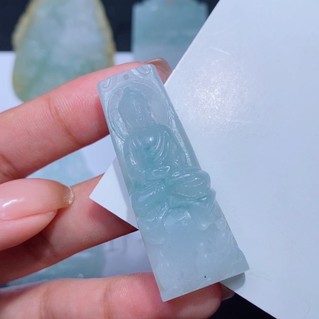 定制翡翠吊坠未镶嵌