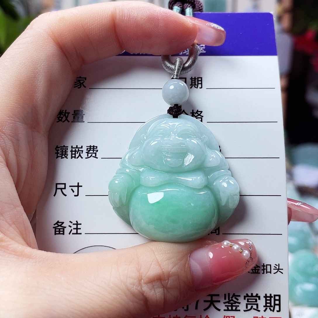 翡翠未镶嵌颈饰佛公07