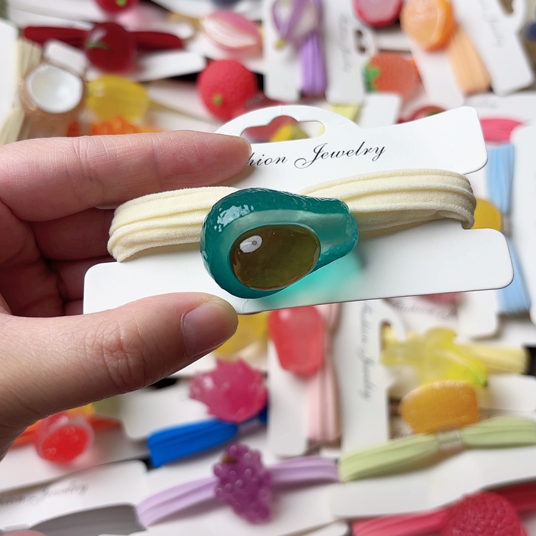 布艺非金属夜光牛油果发绳