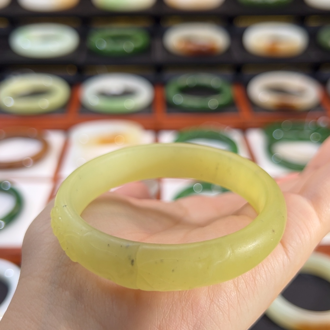 和田玉（黄玉）手镯未镶嵌冰哑光黄