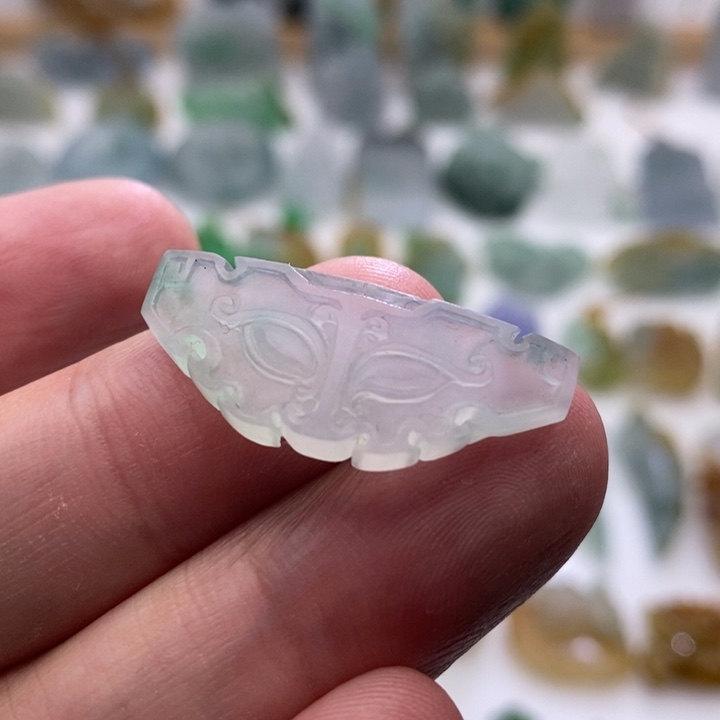 定制翡翠未镶嵌翡翠饕餮仿古牌