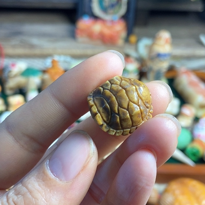 头**脚配饰鹿角雕刻富甲一个