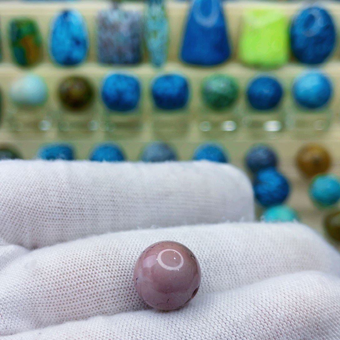 未镶嵌绿松石颈饰