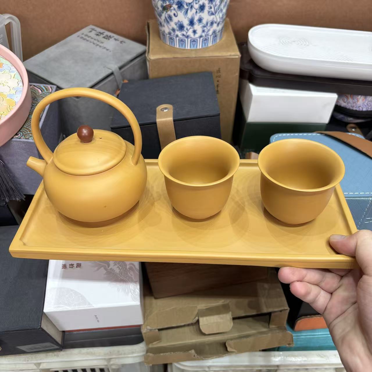 2店【闪购商品】吴成志手作黄段泥提梁壶带两杯加茶盘 6212