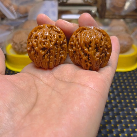 文玩核桃吊坠四座