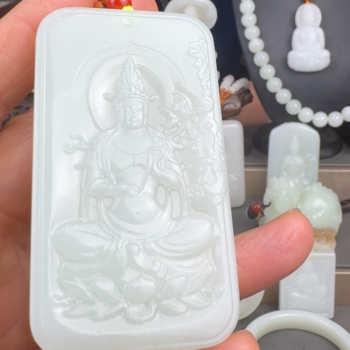 和田玉未镶嵌颈饰