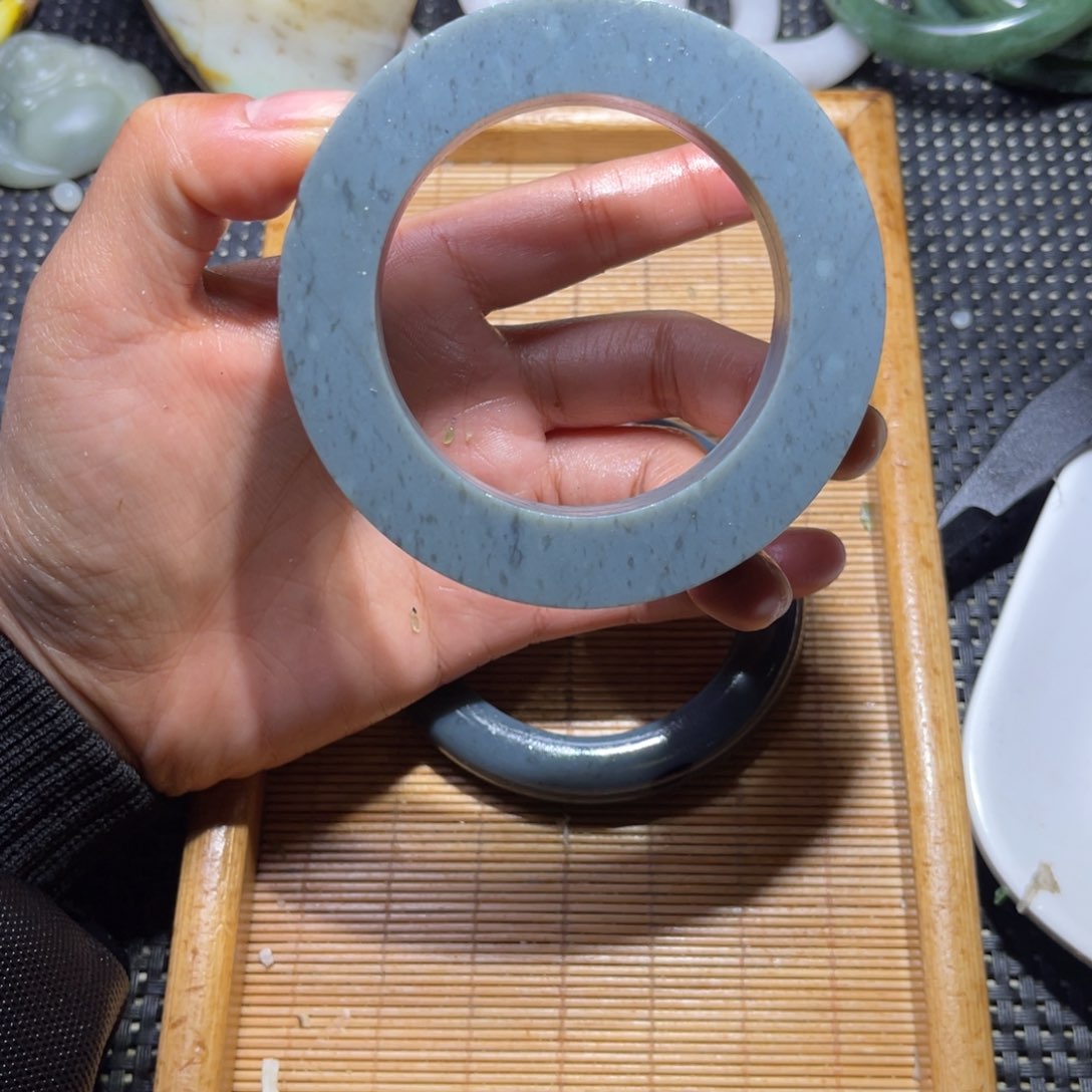 未镶嵌和田玉车挂