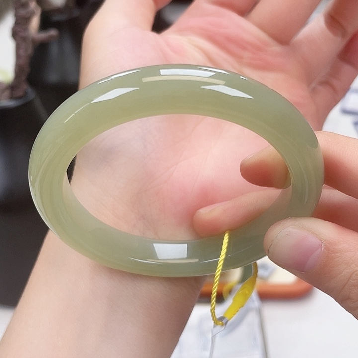 和田玉手镯5758未镶嵌