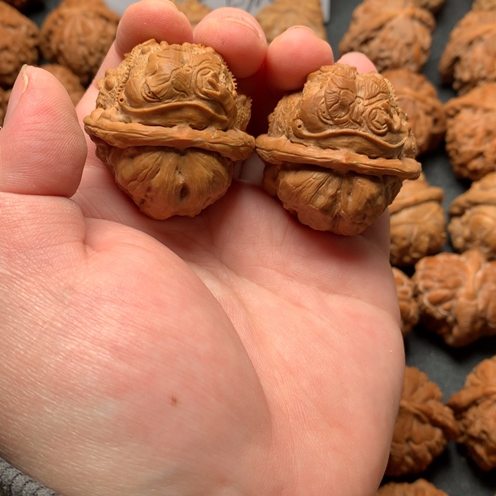 大***袄手串/手链核桃蛤蟆