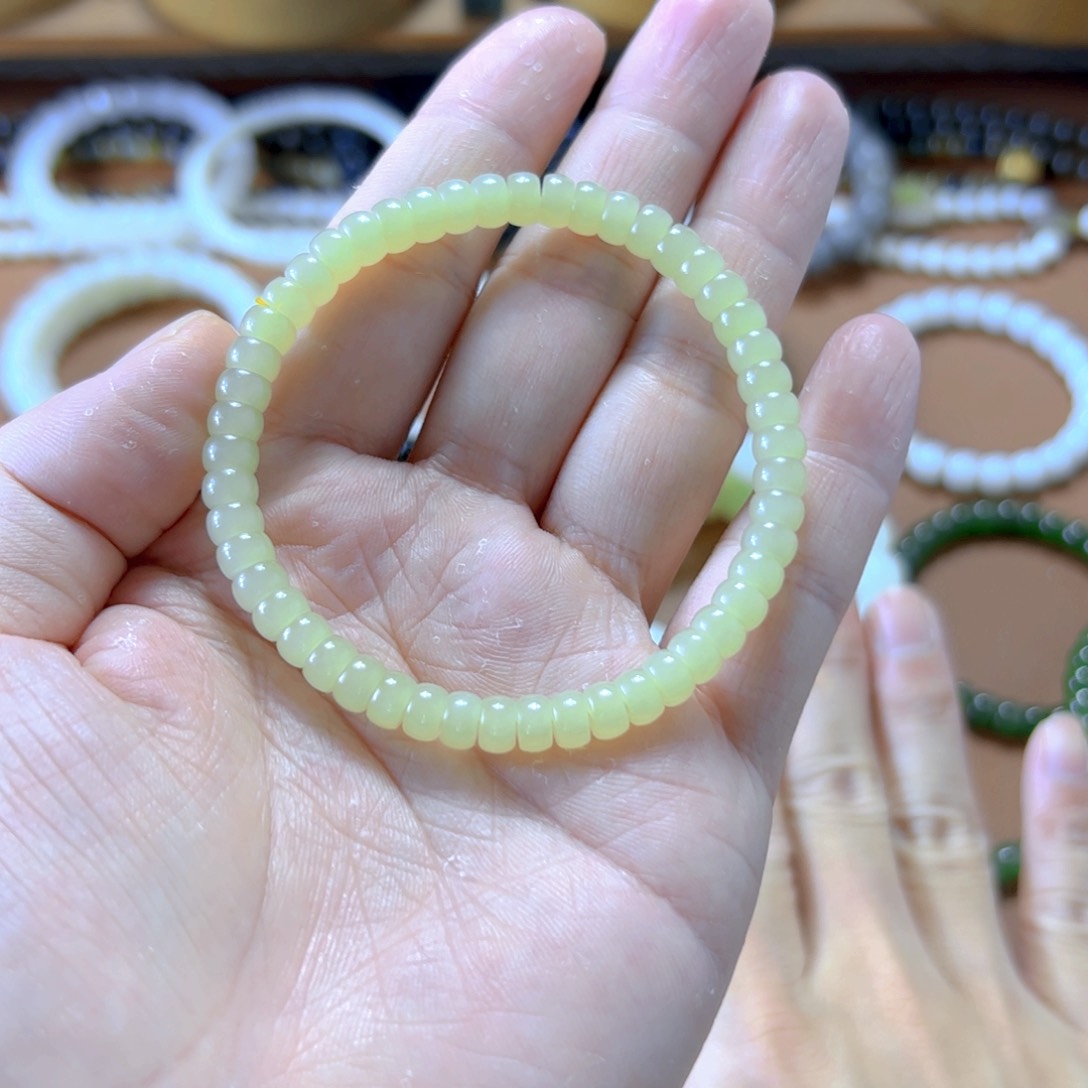 和田玉手串未镶嵌