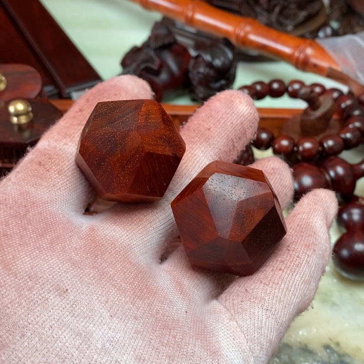 相***逢檀香紫檀（小叶紫檀）