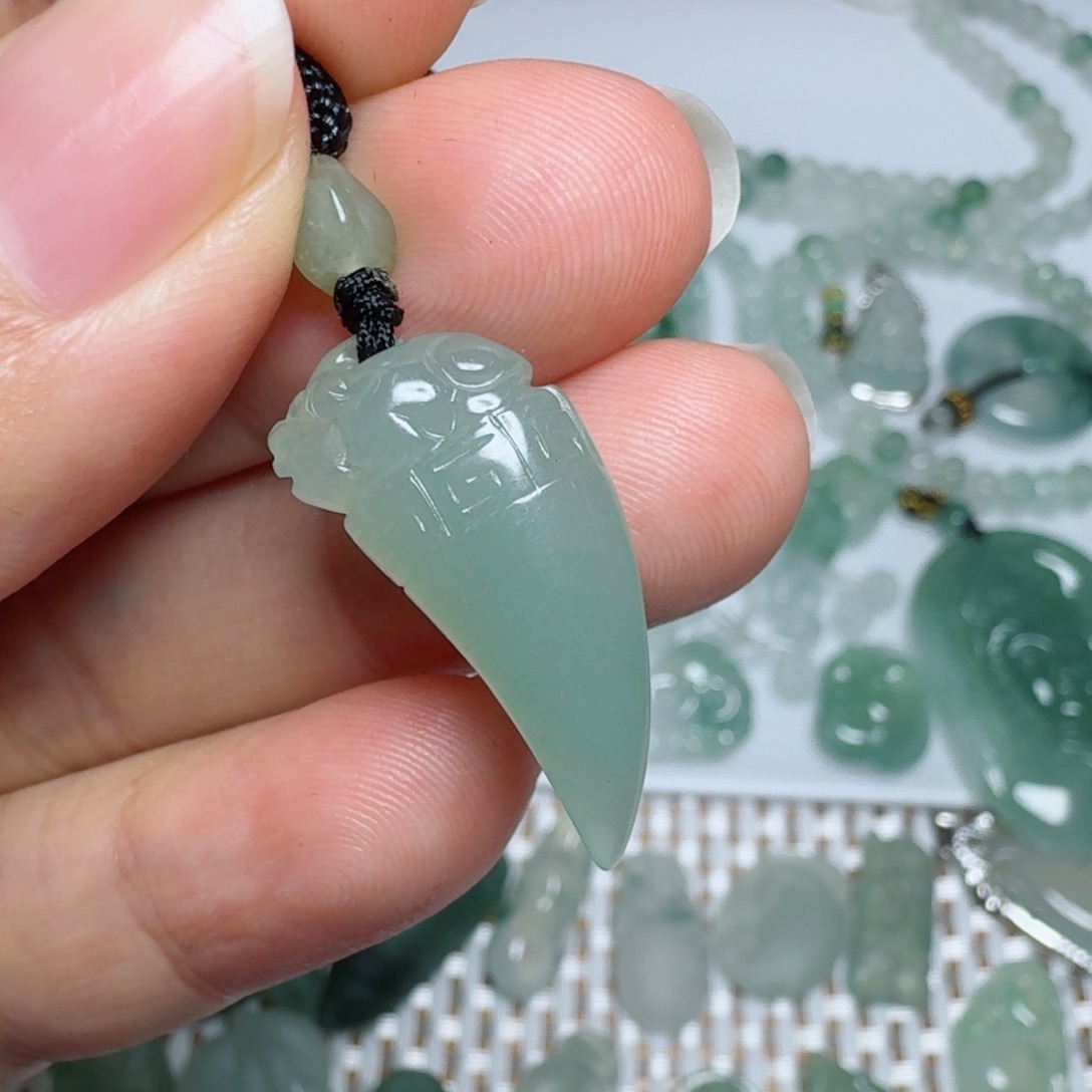 竹***.定制翡翠未镶嵌挂件