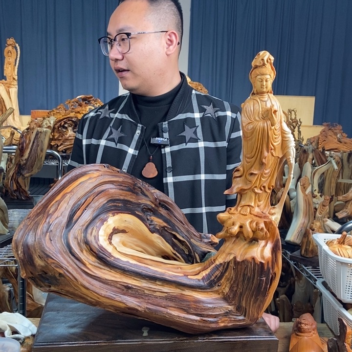 柏木（崖柏）随型摆件