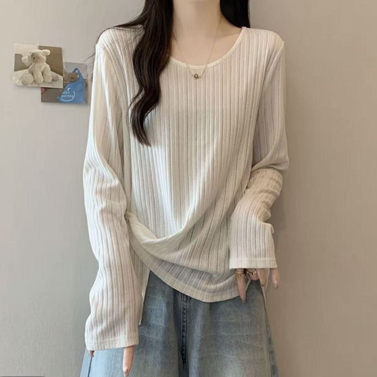 韩系纯色圆领长袖针织衫女春秋设计感显瘦百搭内搭打底上衣