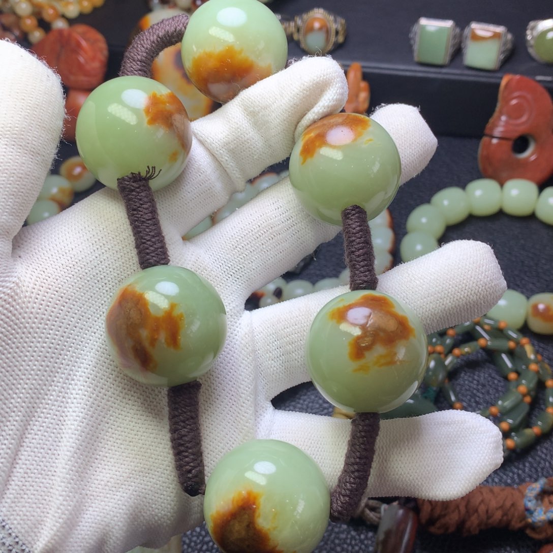 手链未镶嵌岫岩河磨玉（透闪石质玉）大*散