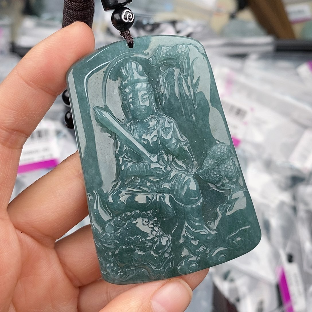 翡翠颈饰未镶嵌一