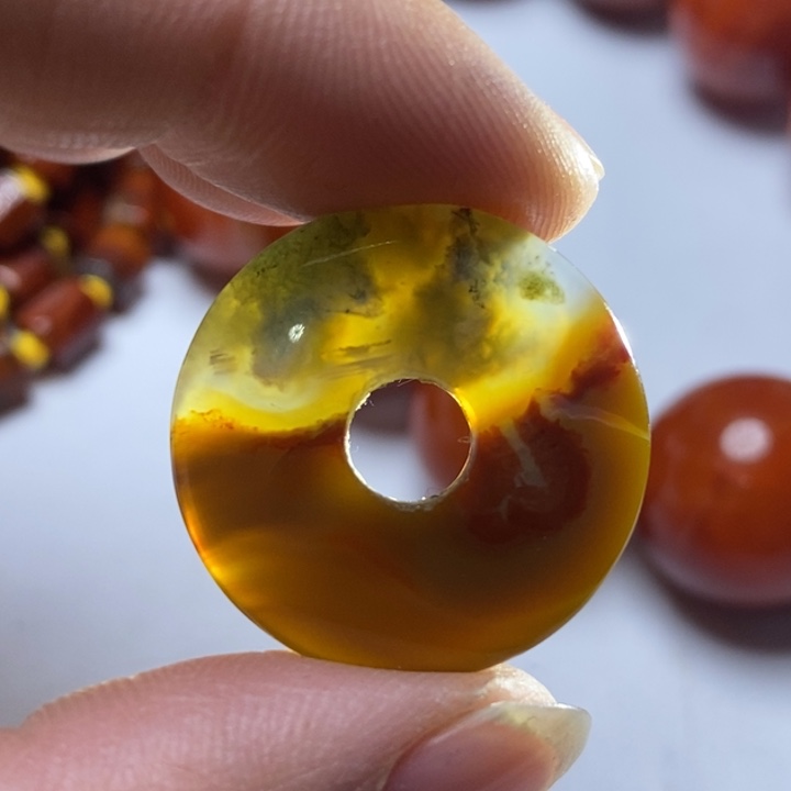 玛瑙/玉髓颈饰未镶嵌