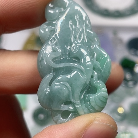 翡翠吊坠(不含链)未镶嵌