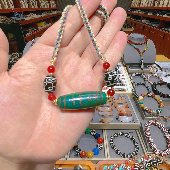 未镶嵌玛瑙/玉髓珠宝奇石